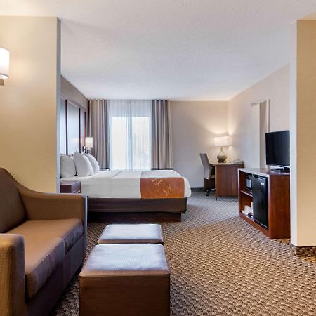 Comfort Suites South Haven Near I-96 Dış mekan fotoğraf