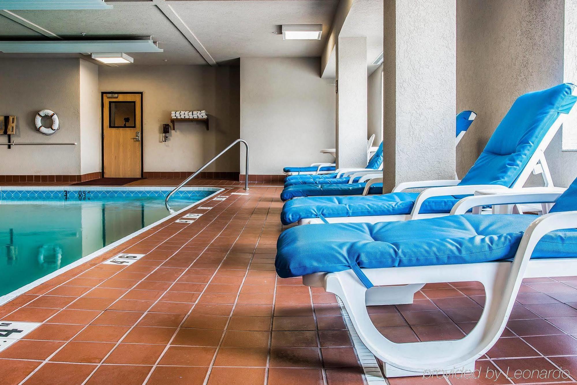 Comfort Suites South Haven Near I-96 Dış mekan fotoğraf